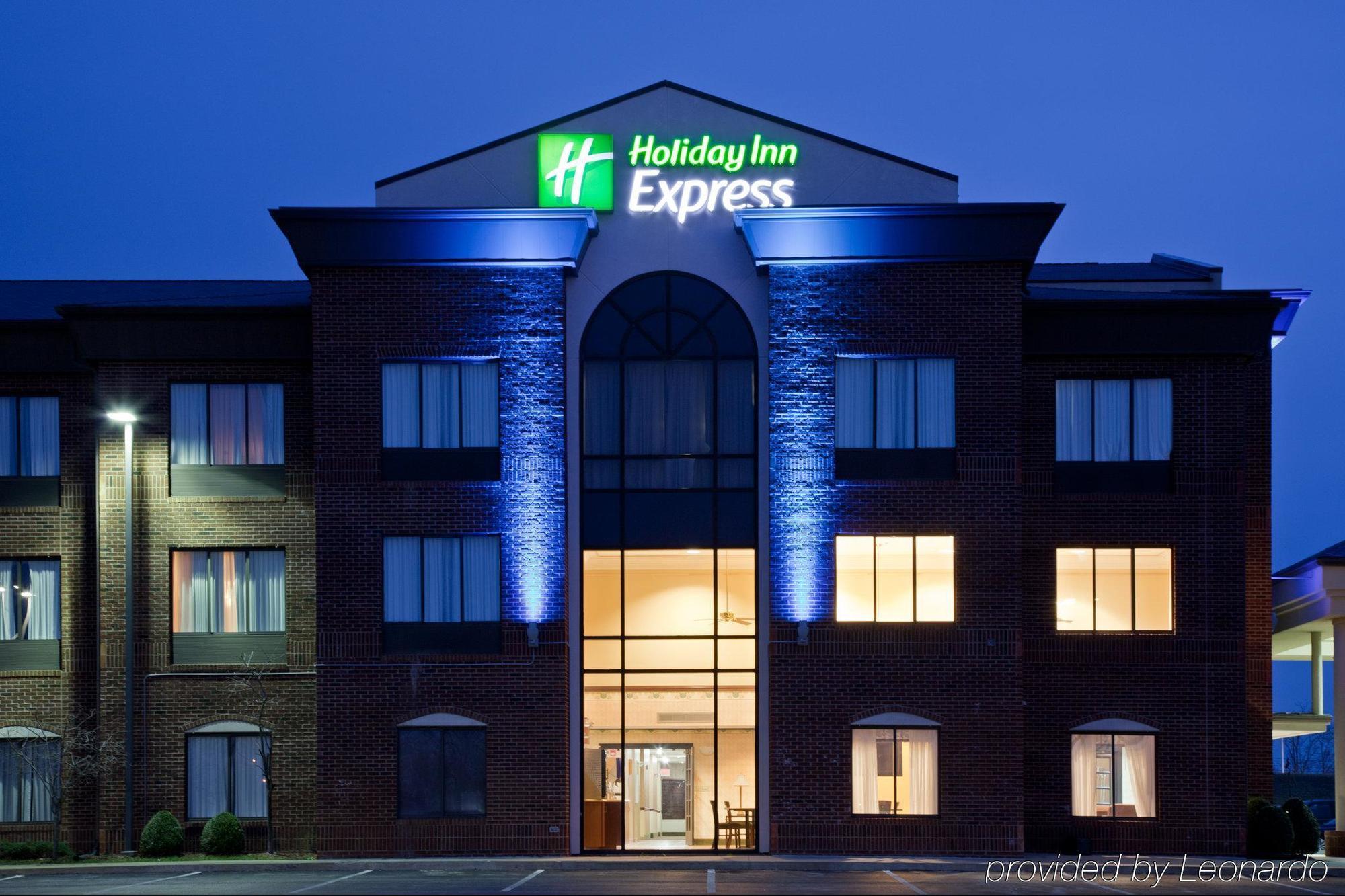Holiday Inn Express & Suites Shelbyville By Ihg Екстер'єр фото