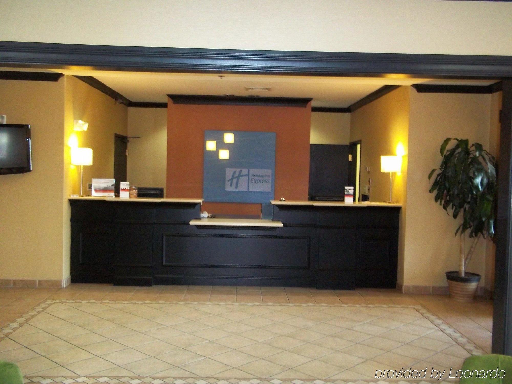 Holiday Inn Express & Suites Shelbyville, An Ihg Hotel Екстер'єр фото