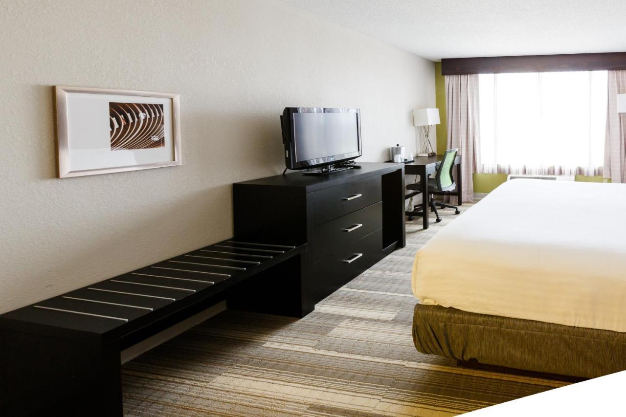 Holiday Inn Express & Suites Shelbyville, An Ihg Hotel Екстер'єр фото