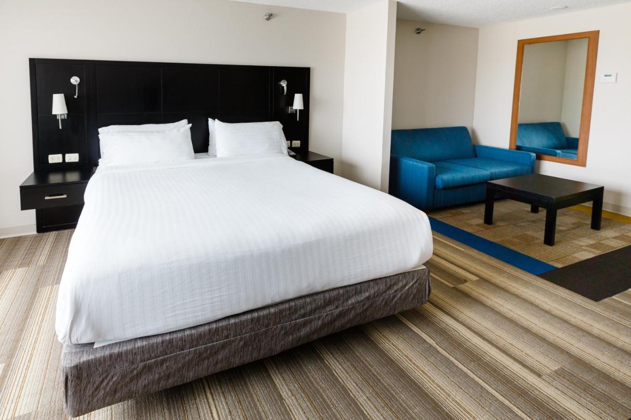 Holiday Inn Express & Suites Shelbyville, An Ihg Hotel Екстер'єр фото